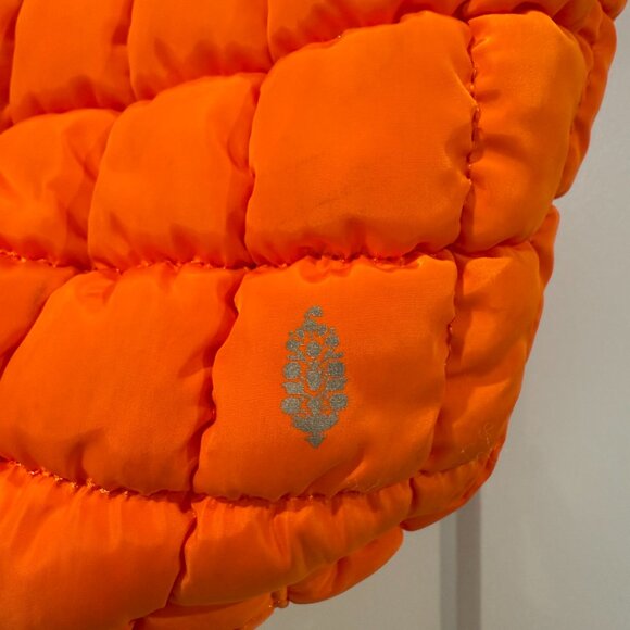 Like New Free People Quilted Carryall Electric Orange EUC - Picture 5 of 5